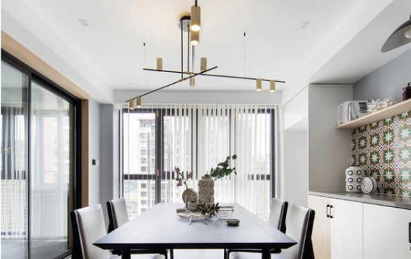 咸阳峰光无限：143㎡现代简约风，极简轻奢，感觉住5年不过时