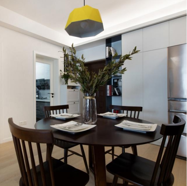 峰光无限：轻奢123㎡三居，现代风装修，极具时尚美感