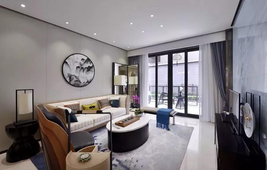 把握各种风格客厅窗帘搭配，让空间更灵动