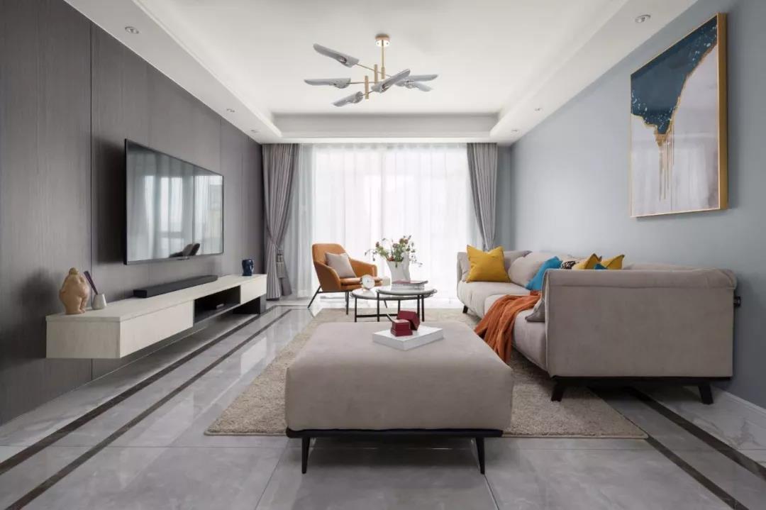 客厅铺灰地砖简约而不简单