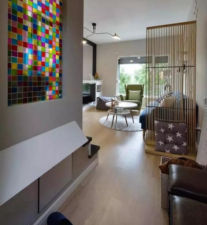 90㎡简约小复式装修，通透又充满艺术感！