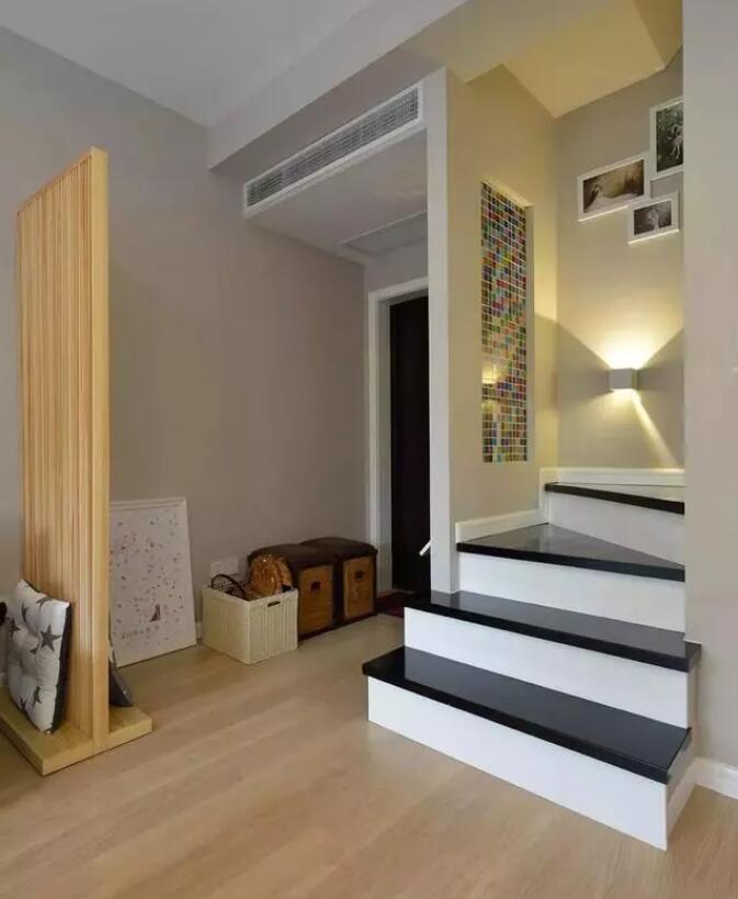 90㎡简约小复式装修，通透又充满艺术感！