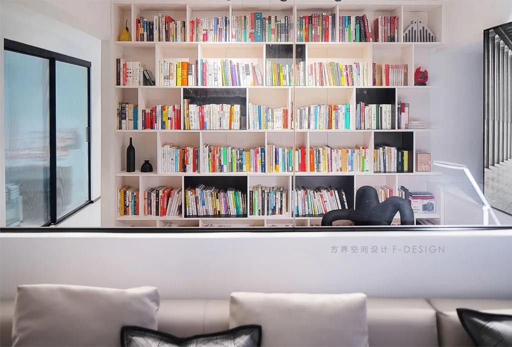 咸阳峰光装饰：110㎡现代都市美学家