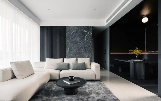 每一次的黑白灰，都是对简约却不简单的极致探讨！