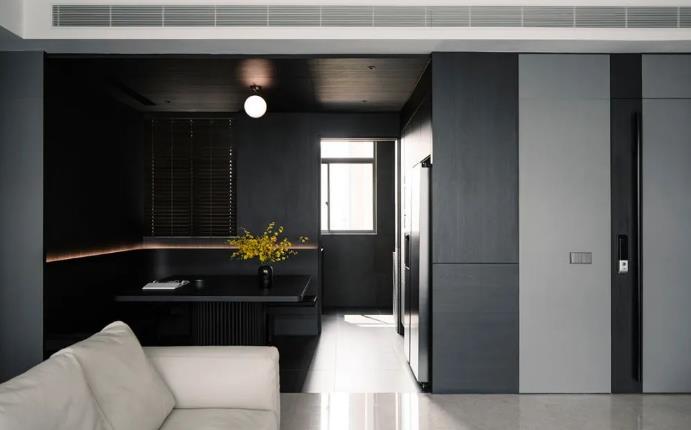 每一次的黑白灰，都是对简约却不简单的极致探讨！