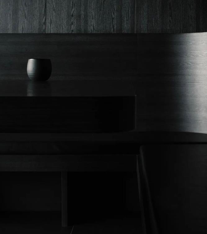 每一次的黑白灰，都是对简约却不简单的极致探讨！