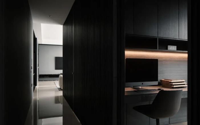 每一次的黑白灰，都是对简约却不简单的极致探讨！