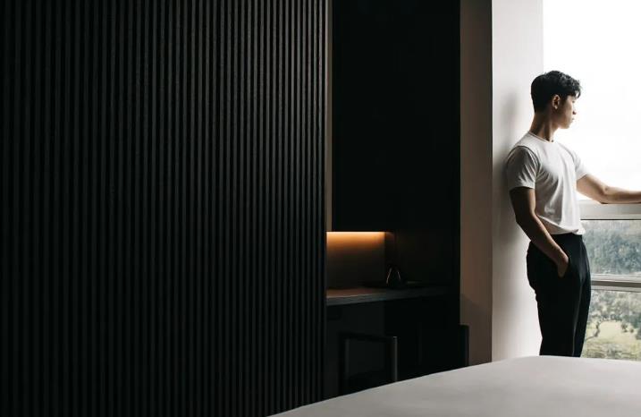 每一次的黑白灰，都是对简约却不简单的极致探讨！