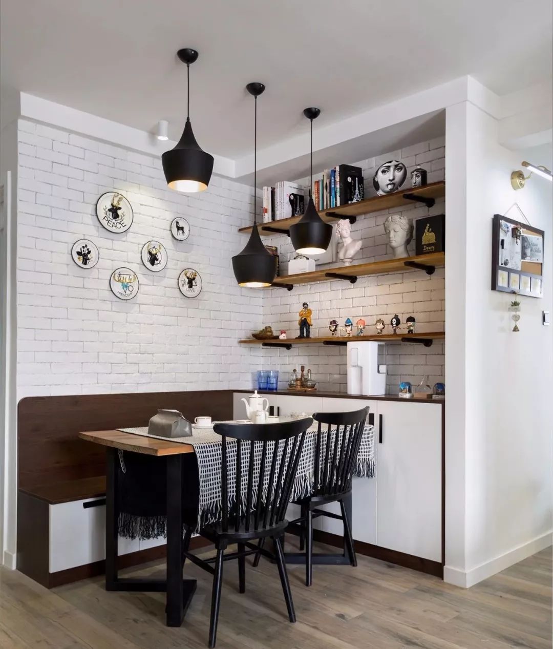 94㎡北欧小婚房，灰+粉色细腻小清新