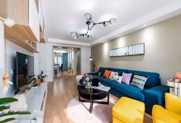 北欧三居室，很大化地利用了有限的空间