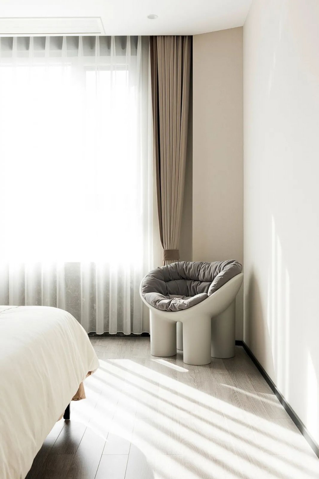 150㎡简净私宅，尽享轻奢主义的浪漫精致！