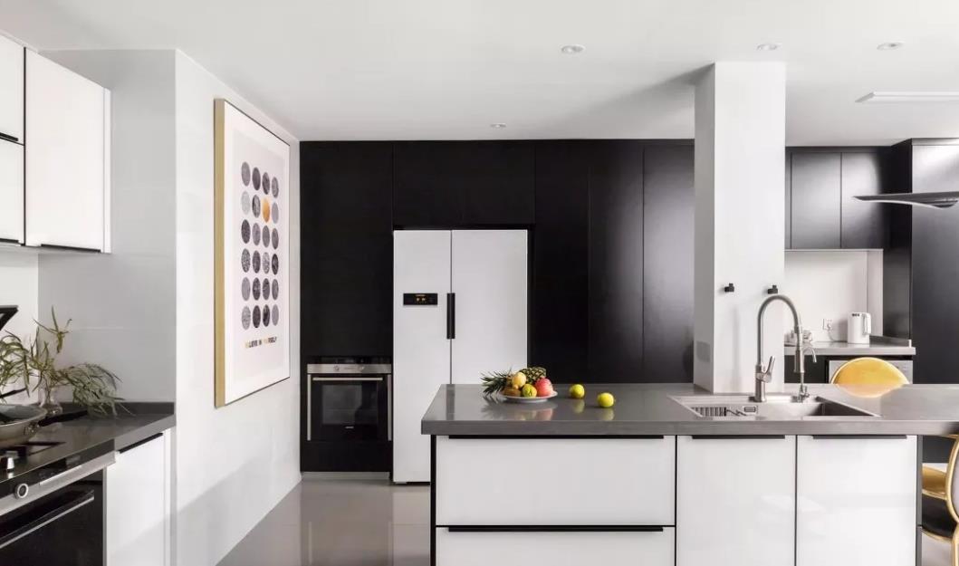 140㎡混搭风三居 低调精致的家装设计