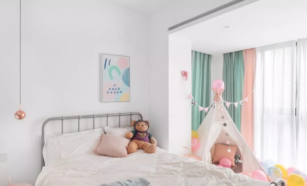 140㎡混搭风三居 低调精致的家装设计