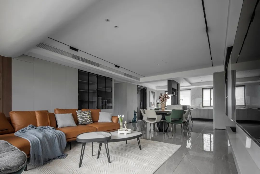 空间尺度的无限延伸