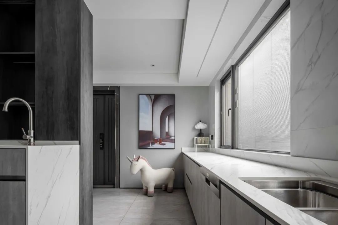 空间尺度的无限延伸