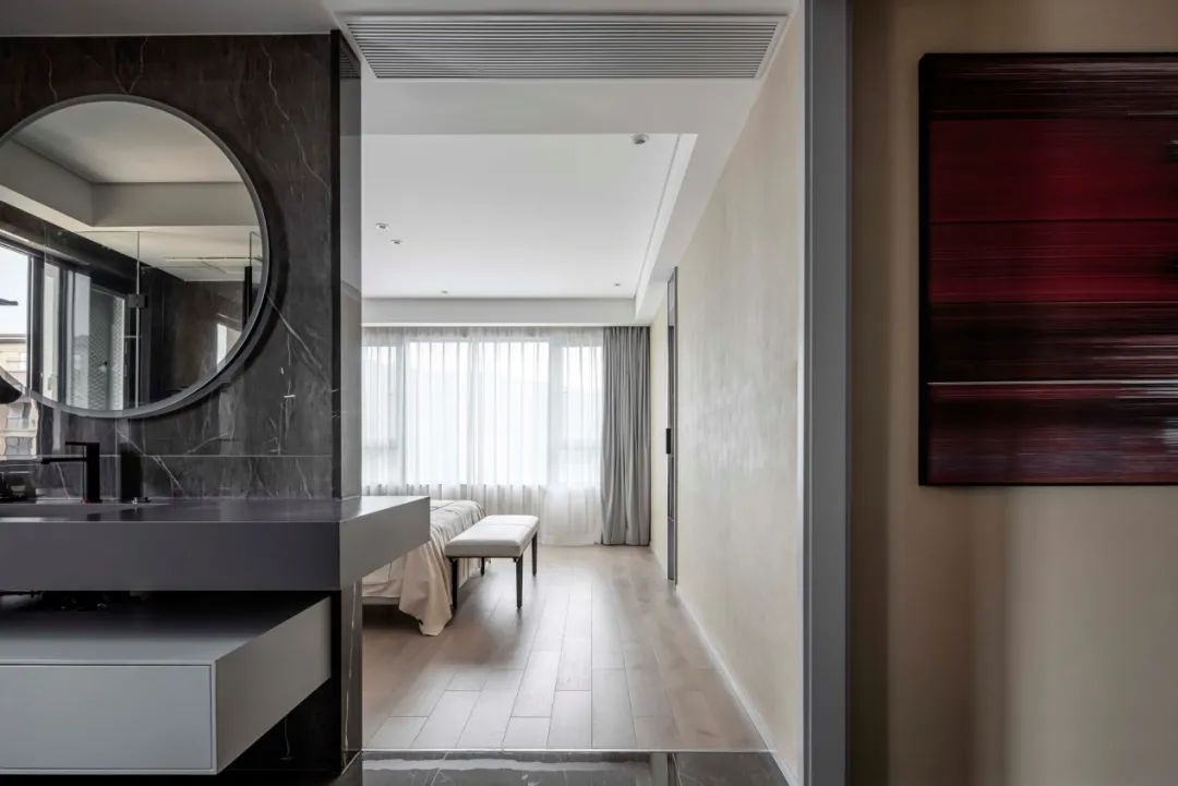 空间尺度的无限延伸