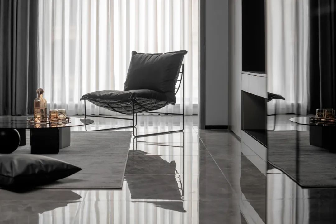 130㎡四室改两室，诠释大地色极简之美