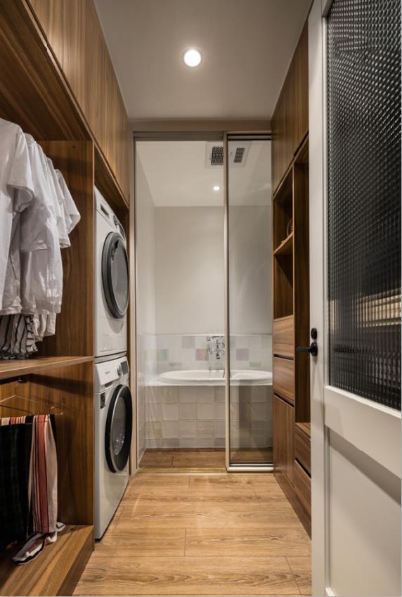 衣帽间、浴缸和壁炉通通拥有，最受女生欢迎的90㎡Chic风家