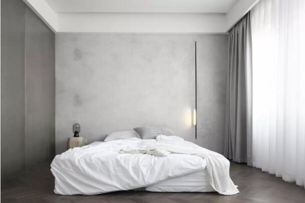 夫妻俩把房子装修成极简风，进屋倍感高级