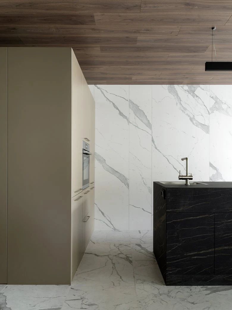 这个女屋主不爱梦幻爱简约，把家布置的清爽惬意