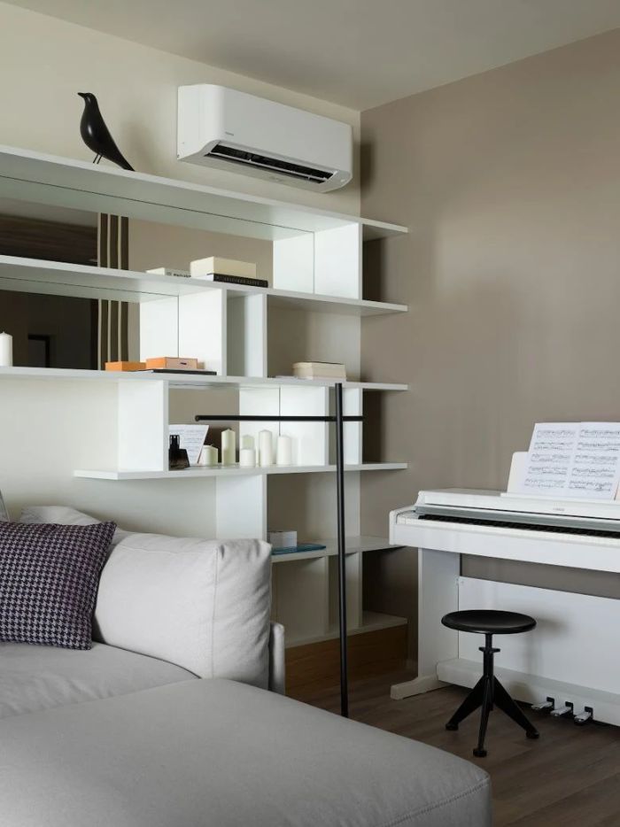 这个女屋主不爱梦幻爱简约，把家布置的清爽惬意