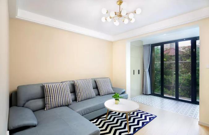 75㎡两居室新房，简约为主的装修效果，温馨自然，更贴近生活