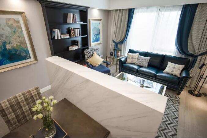 浅色调搭配静谧的蓝色，营造出一份安逸的空间感受!