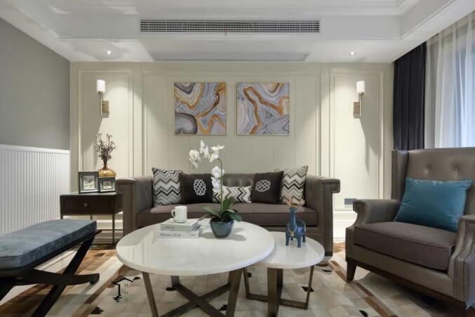 以现代美式风格的空间，布置轻奢质感的细节装饰