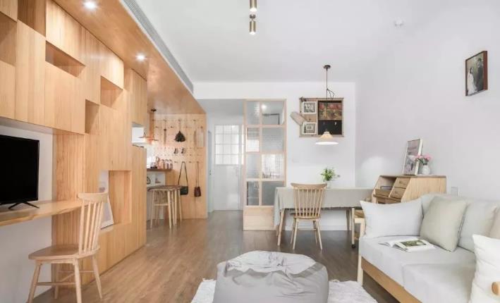 74平的原木风小户型二居室，喜欢这种简洁的设计