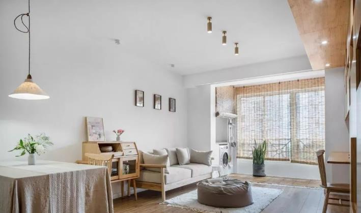 74平的原木风小户型二居室，喜欢这种简洁的设计