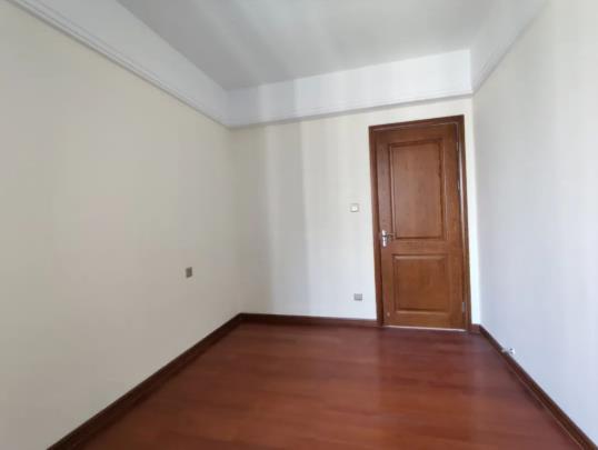 买了精装房，风格不喜欢、功能不实用，怎么装修设计？