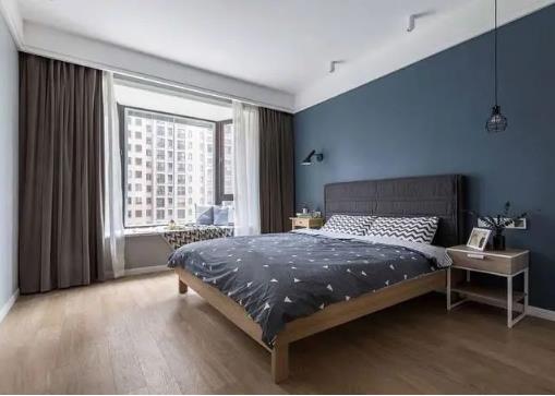 北欧风三居室，有颜色的背景墙就是不一样，时尚又好看