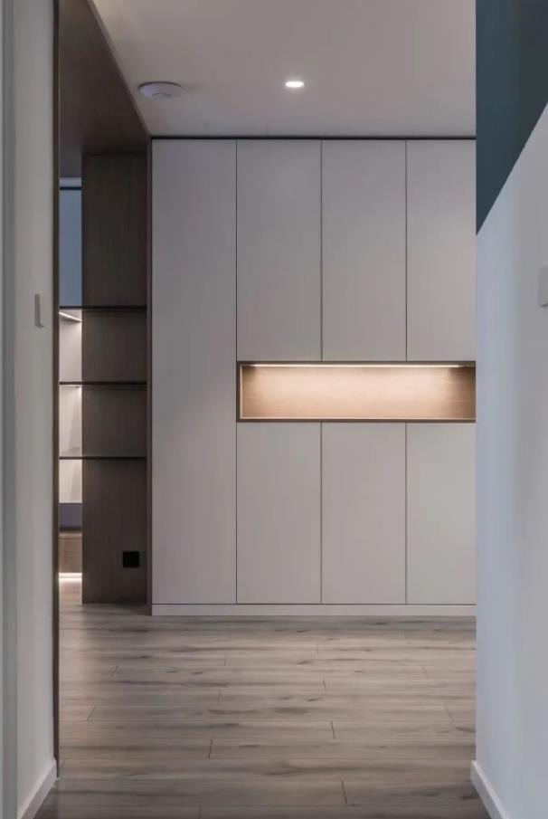 116平简约现代大户型，电视墙定制柜子，设计感十足！