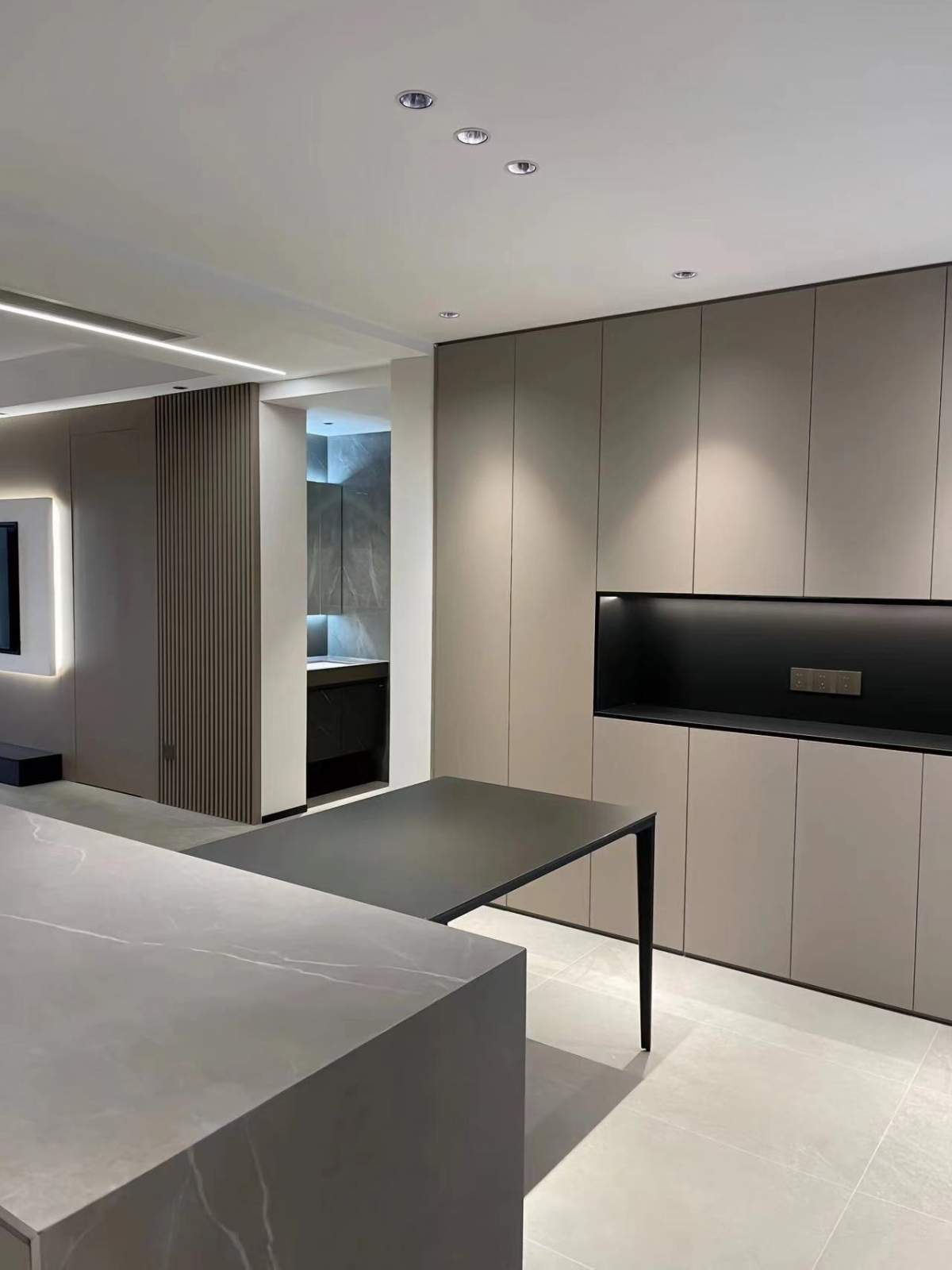 中州蓝湖郡135平—意式极简风格