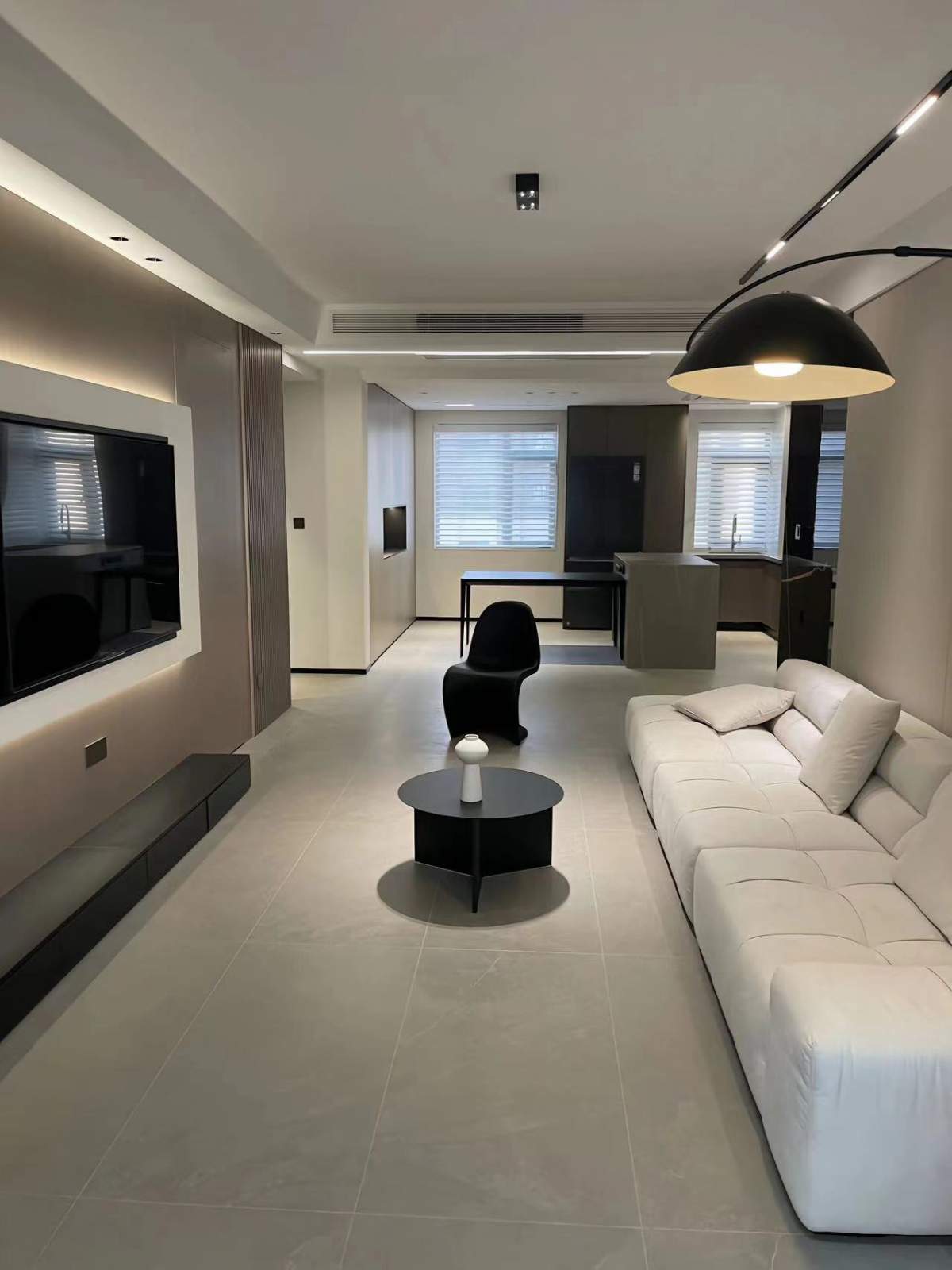 中州蓝湖郡135平—意式极简风格