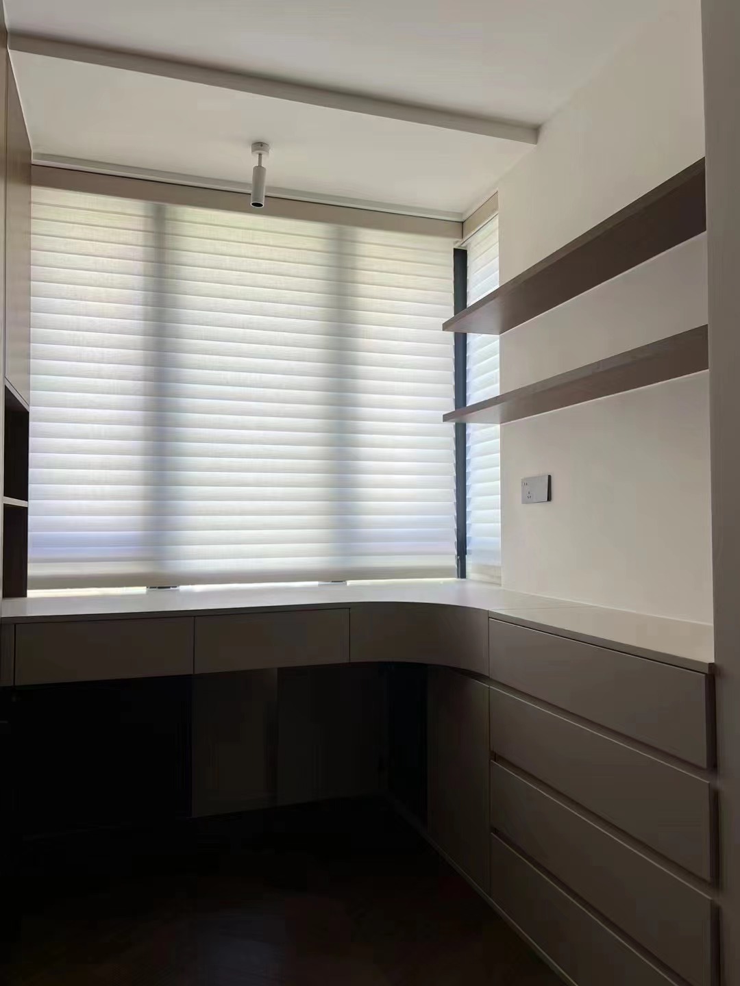 咸阳装修案例金科世界城129平—中古风格